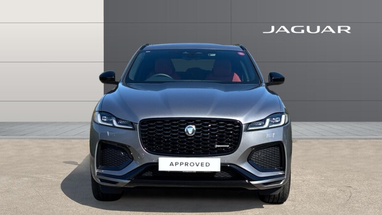 Jaguar F-Pace 2.0 D200 R-Dynamic SE Black 5dr Auto AWD Diesel Estate